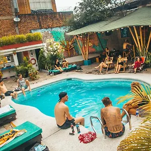 ** Hotel Viajero & Salsa School Colômbia